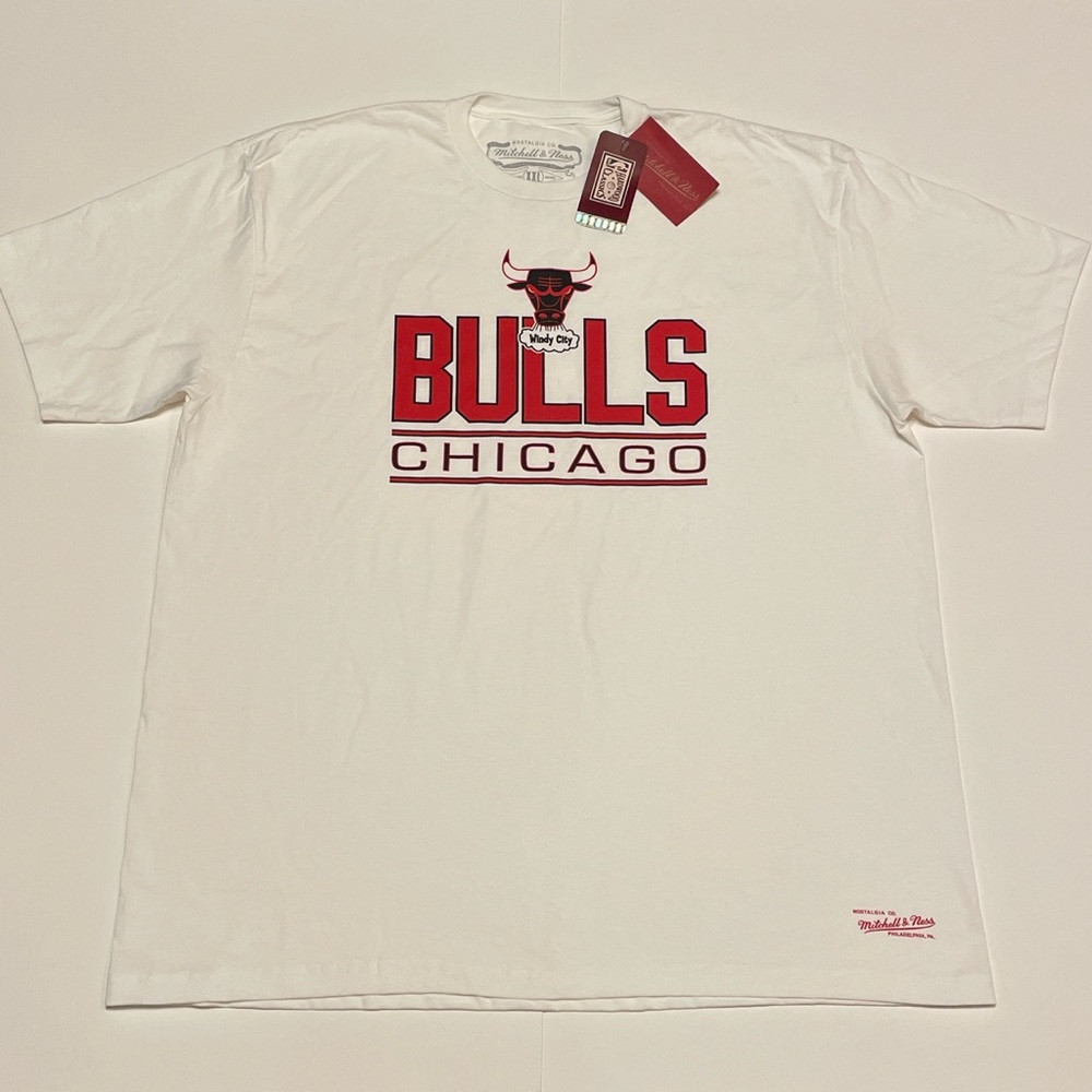 MITCHELL & NESS CHICAGO BULLS NBA T SHIRT (BRAND NEW)